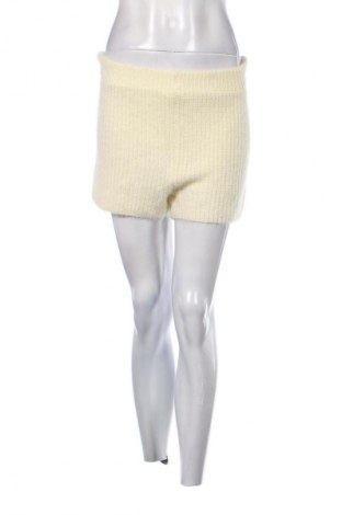 Damen Shorts Nasty Gal, Größe S, Farbe Ecru, Preis 16,99 €