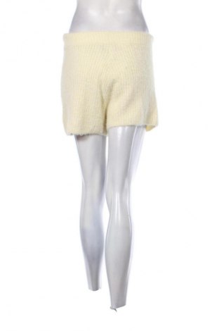 Damen Shorts Nasty Gal, Größe S, Farbe Ecru, Preis 16,99 €