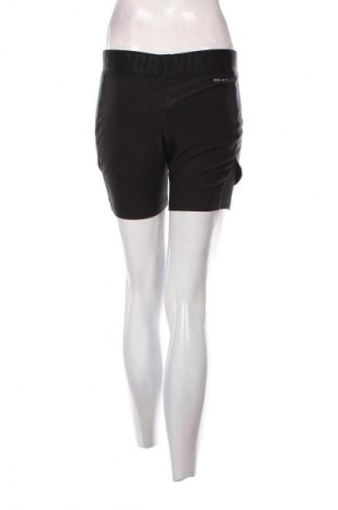 Női rövidnadrág Nike, Méret M, Szín Fekete, Ár 9 219 Ft