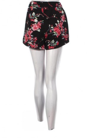 Pantaloni scurți de femei ONLY, Mărime M, Culoare Multicolor, Preț 67,99 Lei