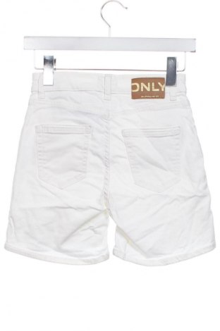 Pantaloni scurți de femei ONLY, Mărime XS, Culoare Alb, Preț 67,99 Lei