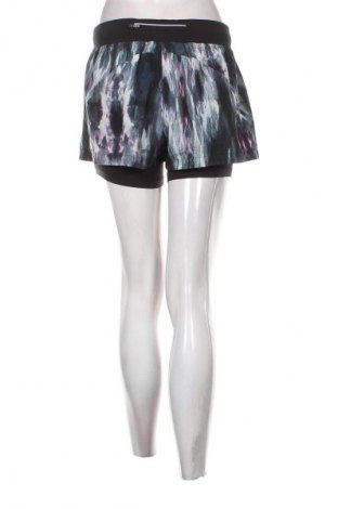 Damen Shorts Oysho, Größe M, Farbe Mehrfarbig, Preis 13,99 €