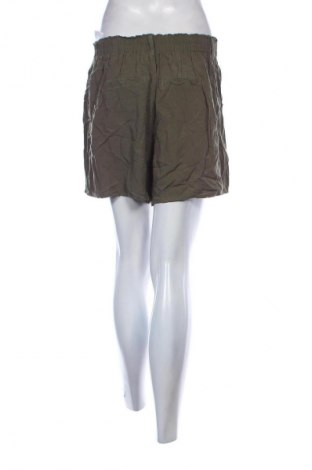 Damen Shorts Page One, Größe M, Farbe Grün, Preis 6,99 €