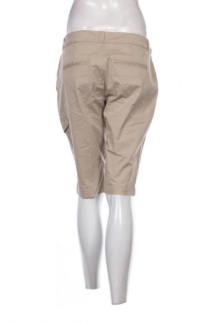 Damen Shorts Peckott, Größe M, Farbe Beige, Preis 10,99 €
