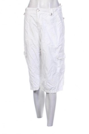 Damen Shorts S.Oliver, Größe L, Farbe Weiß, Preis 23,99 €