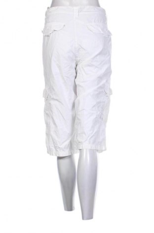 Damen Shorts S.Oliver, Größe L, Farbe Weiß, Preis 23,99 €