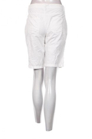 Pantaloni scurți de femei Street One, Mărime M, Culoare Alb, Preț 86,99 Lei