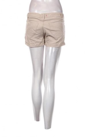 Pantaloni scurți de femei Tally Weijl, Mărime S, Culoare Bej, Preț 43,99 Lei