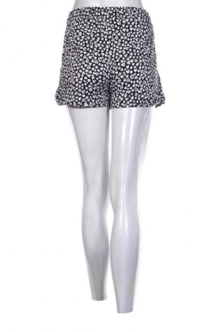 Damen Shorts Tchibo, Größe M, Farbe Mehrfarbig, Preis 13,99 €