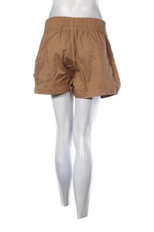Pantaloni scurți de femei WeSC, Mărime L, Culoare Maro, Preț 88,99 Lei