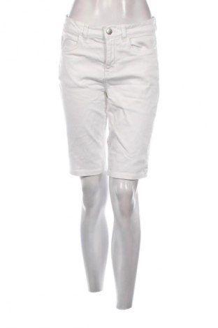 Pantaloni scurți de femei Women's Collection, Mărime M, Culoare Alb, Preț 46,99 Lei