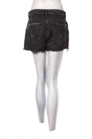 Pantaloni scurți de femei Zara, Mărime M, Culoare Negru, Preț 52,99 Lei