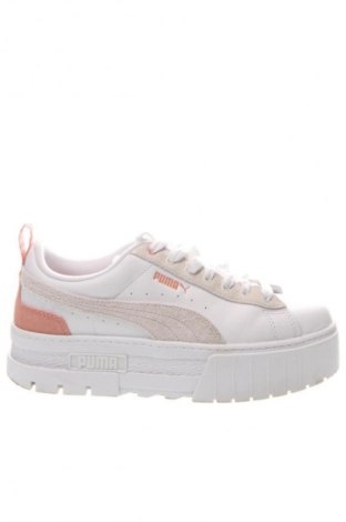 Дамски обувки PUMA, Размер 39, Цвят Бял, Цена 204,99 лв.