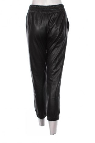 Damskie spodnie Bershka, Rozmiar S, Kolor Czarny, Cena 95,99 zł