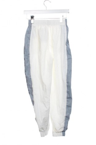 Pantaloni de femei Bershka, Mărime S, Culoare Multicolor, Preț 150,99 Lei