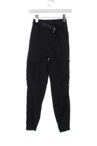 Damenhose Bershka, Größe XS, Farbe Schwarz, Preis 20,99 €