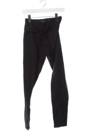 Damenhose Bershka, Größe XS, Farbe Schwarz, Preis € 20,99