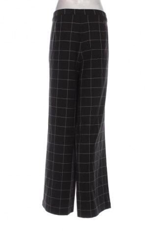 Γυναικείο παντελόνι Bpc Bonprix Collection, Μέγεθος 5XL, Χρώμα Πολύχρωμο, Τιμή 18,99 €