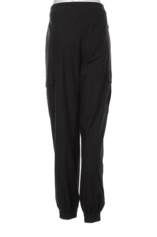 Дамски панталон Calvin Klein Jeans, Размер M, Цвят Черен, Цена 82,99 лв.
