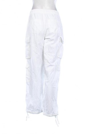 Pantaloni de femei Clockhouse, Mărime M, Culoare Alb, Preț 94,99 Lei