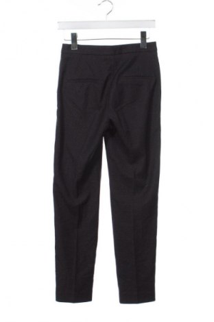 Pantaloni de femei H&M, Mărime XS, Culoare Multicolor, Preț 94,99 Lei