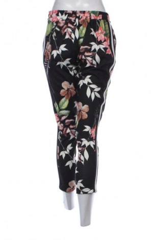 Pantaloni de femei Haily`s, Mărime M, Culoare Multicolor, Preț 133,99 Lei