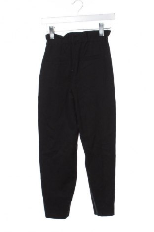 Pantaloni de femei ONLY, Mărime XS, Culoare Negru, Preț 88,99 Lei
