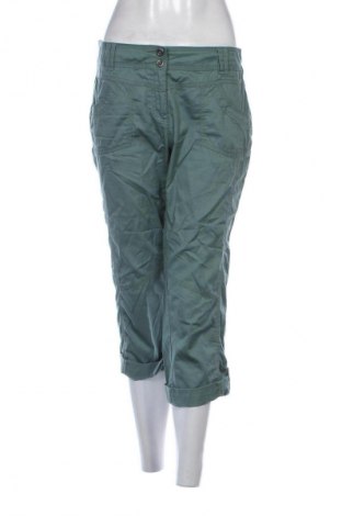 Дамски панталон Outfit, Размер M, Цвят Зелен, Цена 21,99 лв.