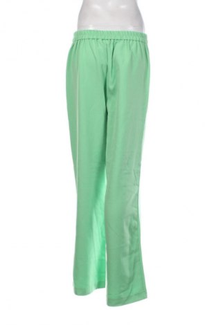 Damenhose Pieces, Größe L, Farbe Grün, Preis 18,99 €