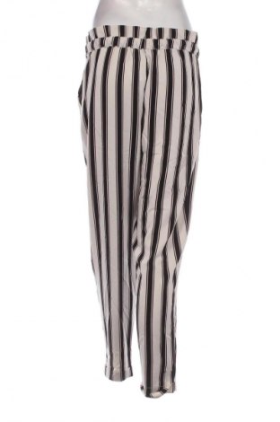 Dámské kalhoty  Pull&Bear, Velikost M, Barva Vícebarevné, Cena  189,00 Kč