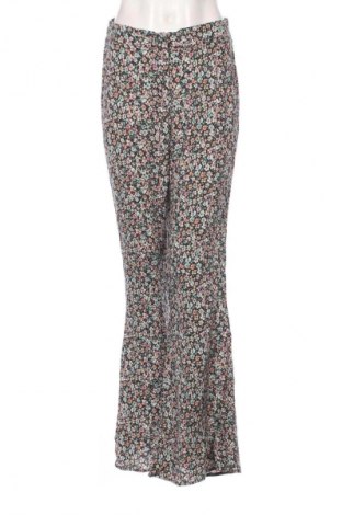 Pantaloni de femei Pull&Bear, Mărime M, Culoare Multicolor, Preț 94,99 Lei