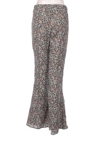 Pantaloni de femei Pull&Bear, Mărime M, Culoare Multicolor, Preț 94,99 Lei