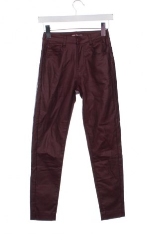 Damskie spodnie Unbranded, Rozmiar XXS, Kolor Czerwony, Cena 38,99 zł