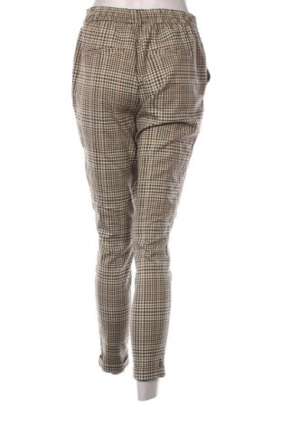 Pantaloni de femei Vero Moda, Mărime M, Culoare Multicolor, Preț 88,99 Lei