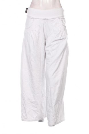 Damenhose Winshape, Größe M, Farbe Weiß, Preis € 28,99