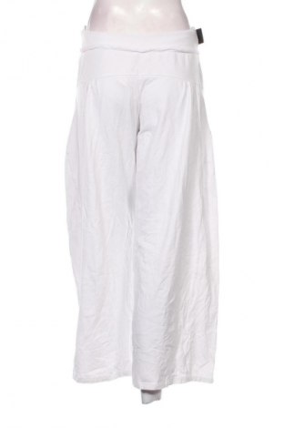 Damenhose Winshape, Größe M, Farbe Weiß, Preis € 28,99