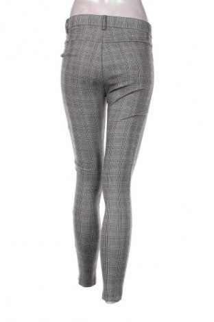 Pantaloni de femei Zara, Mărime M, Culoare Multicolor, Preț 88,99 Lei