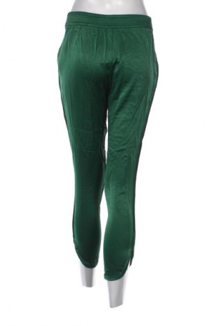 Pantaloni de femei Zara, Mărime M, Culoare Verde, Preț 88,99 Lei