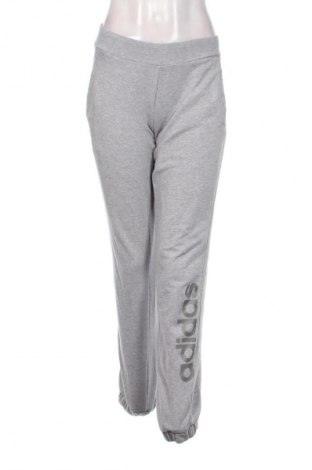 Damen Sporthose Adidas, Größe M, Farbe Grau, Preis 28,99 €