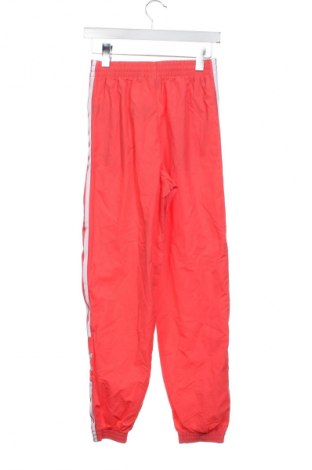 Pantaloni trening de femei Adidas Originals, Mărime XS, Culoare Roșu, Preț 139,99 Lei