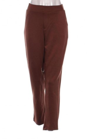 Pantaloni trening de femei LC Waikiki, Mărime L, Culoare Maro, Preț 156,99 Lei