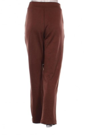 Pantaloni trening de femei LC Waikiki, Mărime L, Culoare Maro, Preț 156,99 Lei