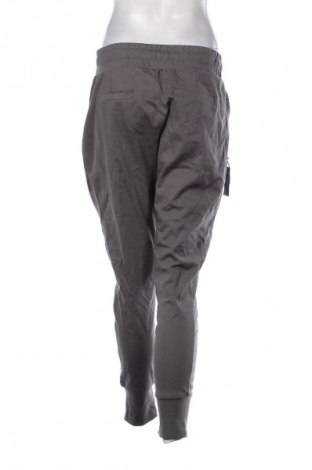 Pantaloni trening de femei Page One, Mărime M, Culoare Gri, Preț 94,99 Lei