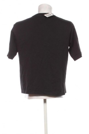 Tricou de bărbați Uniqlo, Mărime M, Culoare Negru, Preț 50,99 Lei