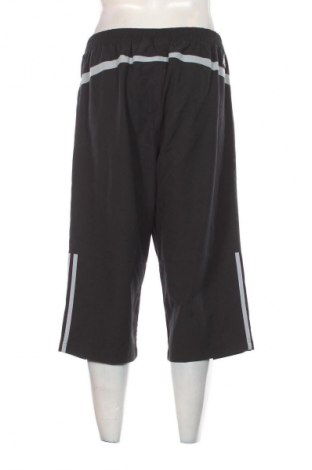 Мъжки къс панталон Adidas, Размер M, Цвят Черен, Цена 34,99 лв.