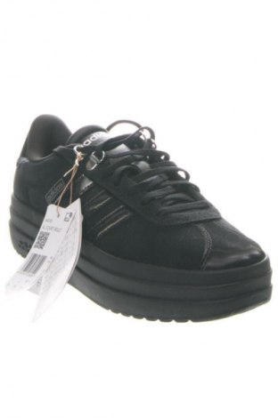 Încălțăminte bărbătească Adidas, Mărime 40, Culoare Negru, Preț 559,99 Lei