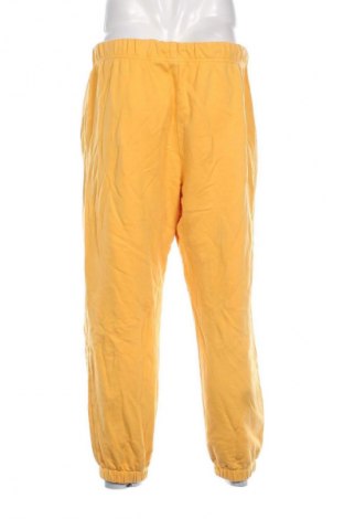 Мъжко спортно долнище Levi's, Размер M, Цвят Жълт, Цена 41,99 лв.