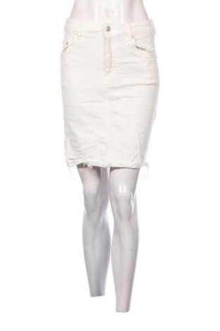 Fustă ASOS, Mărime S, Culoare Alb, Preț 139,99 Lei