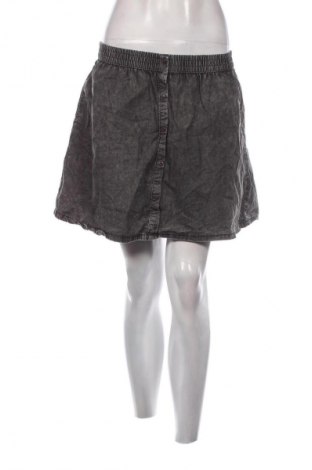 Φούστα Cropp, Μέγεθος S, Χρώμα Γκρί, Τιμή 26,99 €
