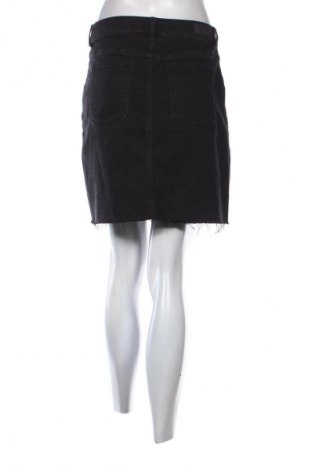 Пола Denim 1982, Размер M, Цвят Черен, Цена 29,99 лв.